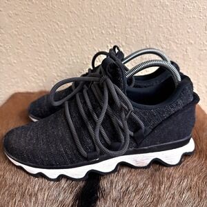 SOREL Women's‎ Kinetic Lace Sneaker 7.5 Heather Black Athletic Shoe Comfy NL3227
